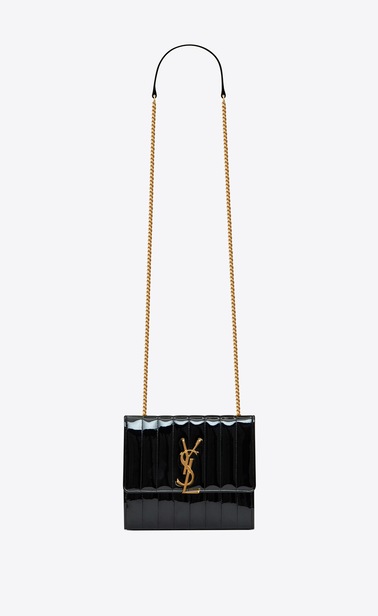 Vicky chain wallet in quilted patent leather